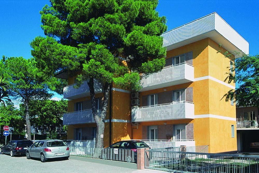 Patrizia Lejlighed Lignano Sabbiadoro Eksteriør billede